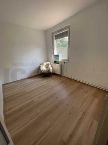 Eladó sorház, Szegeden 99.5 M Ft, 2+3 szobás