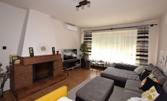 Eladó családi ház, Debrecenben 128 M Ft, 4 szobás