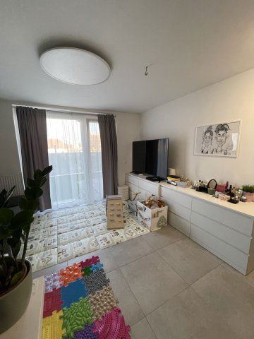 Eladó téglalakás, Hegyeshalomban 47 M Ft, 1 szobás