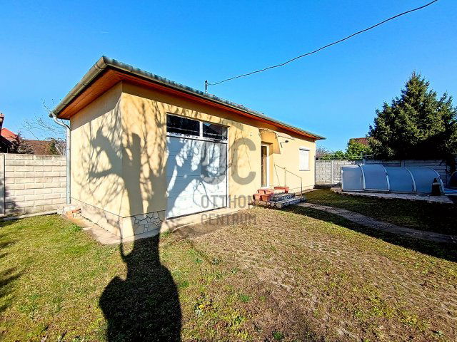 Eladó családi ház, Dunakeszin 220 M Ft, 6 szobás