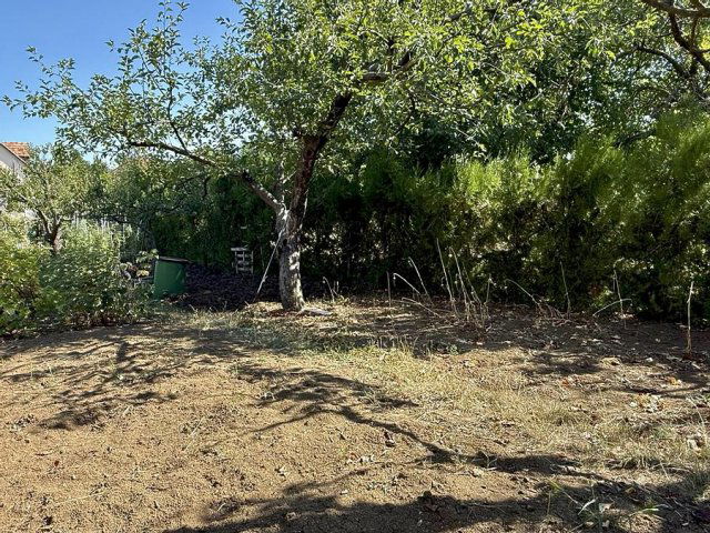 Eladó telek, Budapesten, III. kerületben 37.9 M Ft