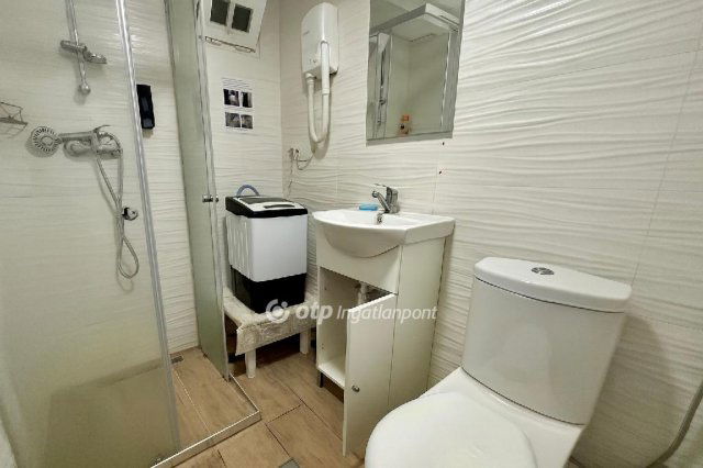 Eladó téglalakás, Budapesten, VIII. kerületben 82.1 M Ft