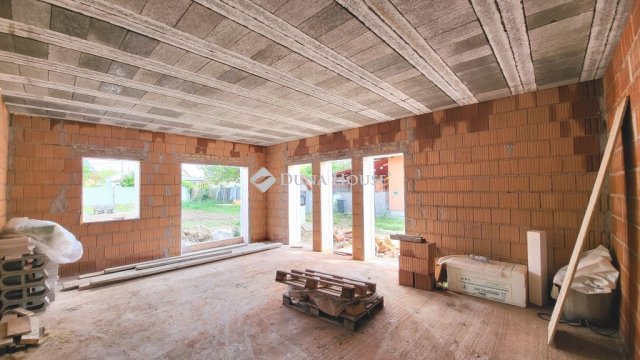 Eladó családi ház, Érden 145 M Ft, 4 szobás