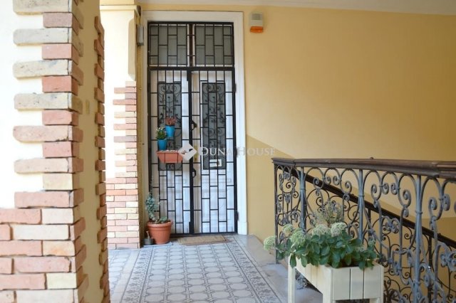 Eladó téglalakás, Budapesten, VI. kerületben 139.9 M Ft