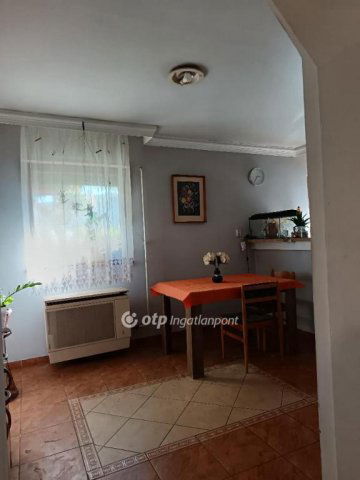 Eladó családi ház, Debrecenben 120 M Ft, 2+1 szobás