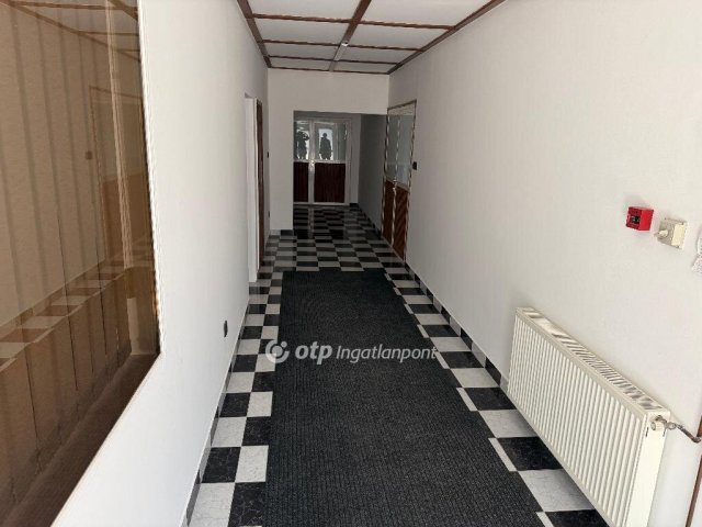 Eladó ipari ingatlan, Diósdon 800 M Ft / költözzbe.hu