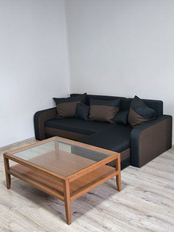Kiadó téglalakás, albérlet, Kecskeméten 180 E Ft / hó