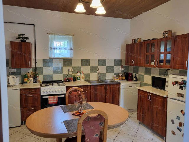 Eladó családi ház, Zalaszentlászlón 77 M Ft, 4 szobás