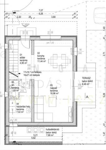 Eladó családi ház, Szegeden 112 M Ft, 4 szobás