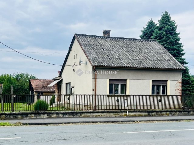 Eladó családi ház, Csákánydoroszlón 25.9 M Ft, 3 szobás