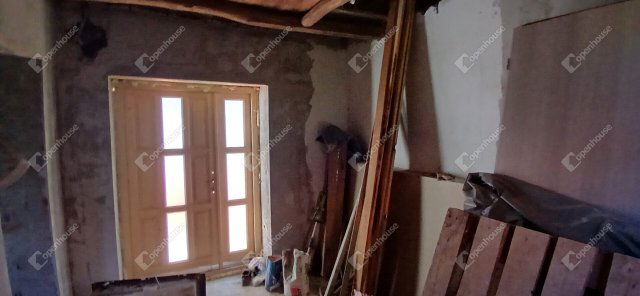 Eladó családi ház, Egerváron 11.9 M Ft, 1 szobás