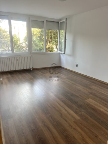 Eladó panellakás, Szentendrén 53.8 M Ft, 2 szobás