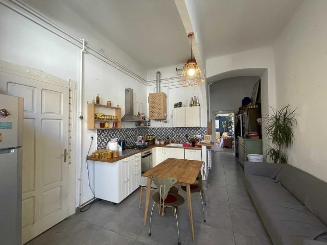 Eladó téglalakás, Budapesten, VII. kerületben, Dohány utcában