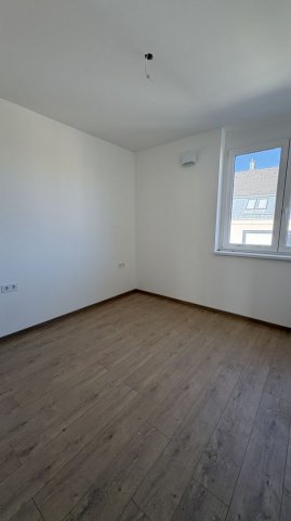 Eladó téglalakás, Debrecenben 91.9 M Ft, 3 szobás