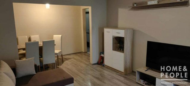 Eladó téglalakás, Szegeden 55.9 M Ft, 2 szobás