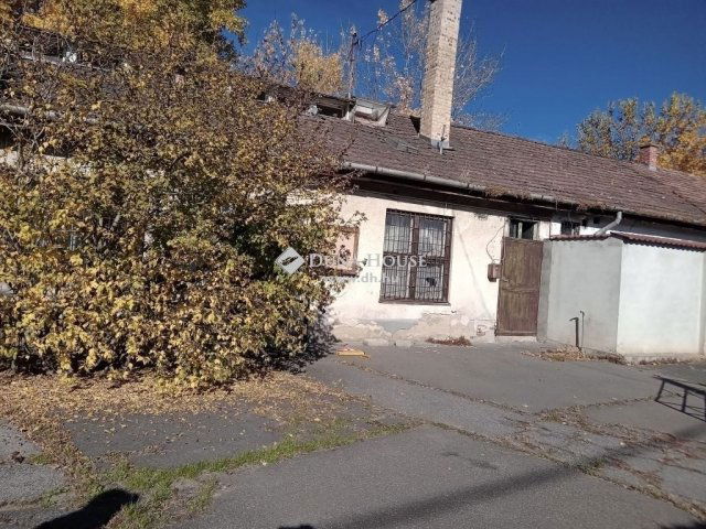 Eladó ipari ingatlan, Budapesten, X. kerületben 320 M Ft