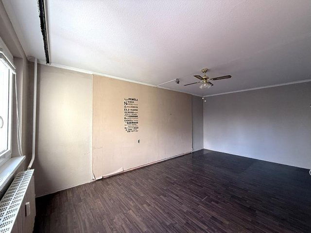 Eladó panellakás, Budapesten, III. kerületben 61.9 M Ft, 2 szobás