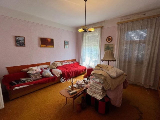 Eladó családi ház, Nagykőrösön 32.9 M Ft, 3 szobás