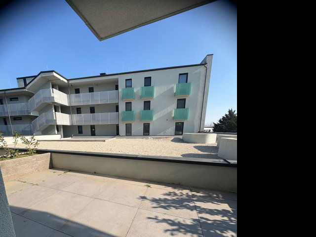 Eladó téglalakás, Sopronban 74.9 M Ft, 2 szobás