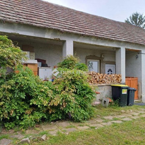 Eladó családi ház, Bissén 14.9 M Ft, 2 szobás