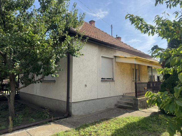 Eladó családi ház, Hevesen 32 M Ft, 3 szobás