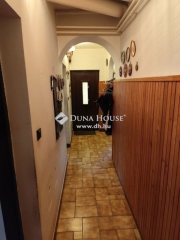 Eladó családi ház, Budapesten, XV. kerületben 110 M Ft, 6 szobás