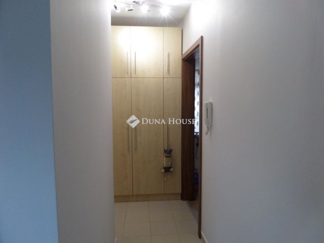 Eladó panellakás, Pécsett 46.9 M Ft, 2 szobás