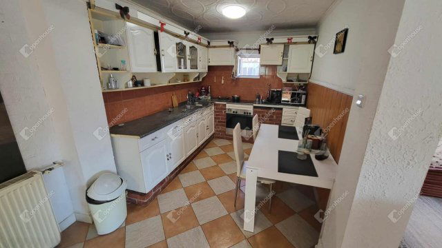 Eladó családi ház, Sajóládon 24.99 M Ft, 4 szobás