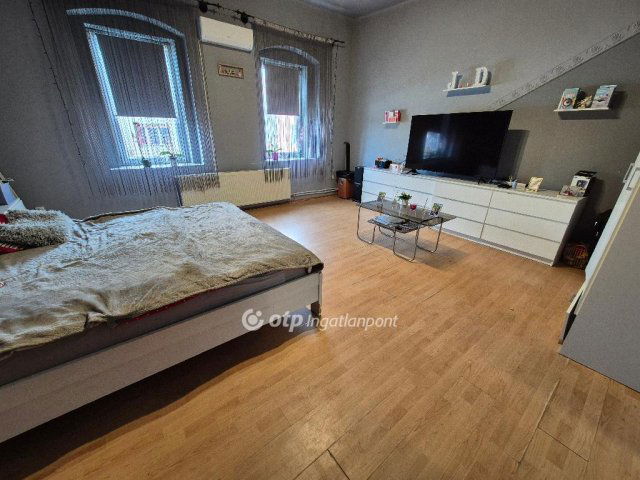 Eladó családi ház, Szentesen 42.9 M Ft, 4 szobás