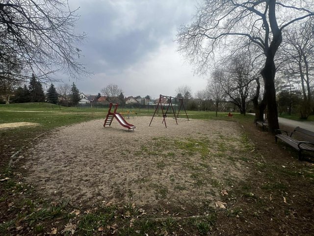 Eladó panellakás, Gödöllőn 64.9 M Ft, 3 szobás