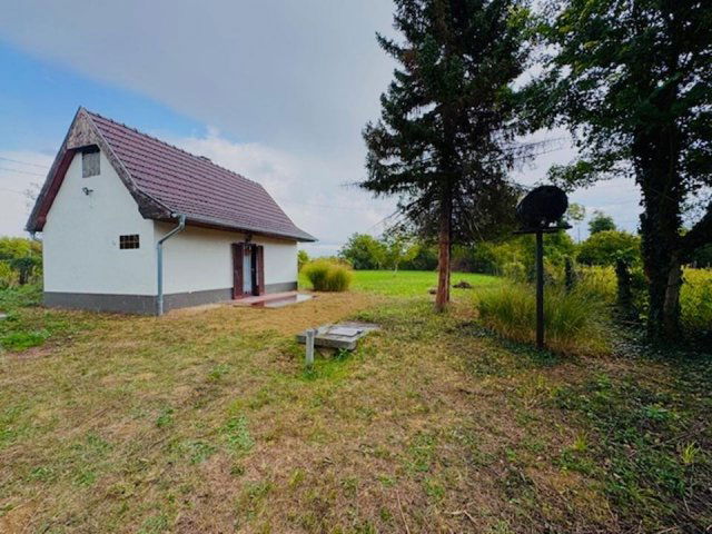 Eladó nyaraló, Cserdiben 9.99 M Ft, 2+2 szobás