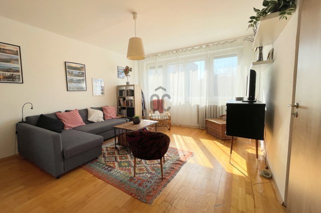 Eladó panellakás, Budapesten, XVI. kerületben, Budapesti úton