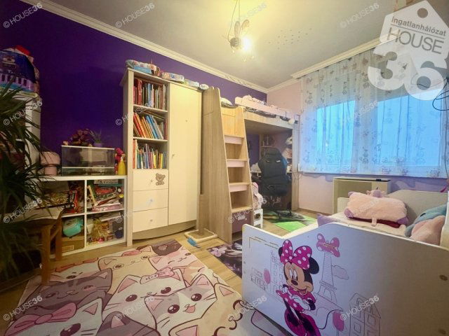 Eladó téglalakás, Nagykőrösön 38.9 M Ft, 3 szobás