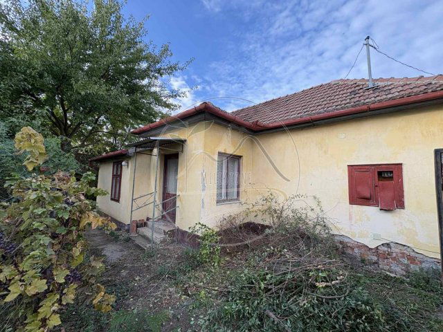 Eladó családi ház, Eleken 7.8 M Ft, 2 szobás