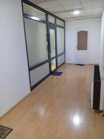 Kiadó iroda, Budapesten, III. kerületben 1791 E Ft / hó, 9 szobás