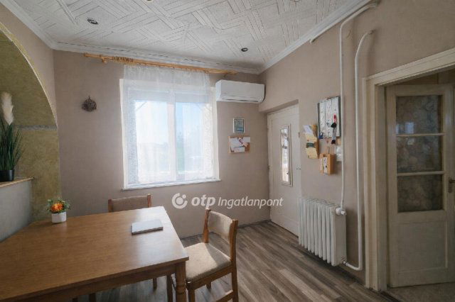 Eladó családi ház, Szalkszentmártonon 32 M Ft, 4 szobás