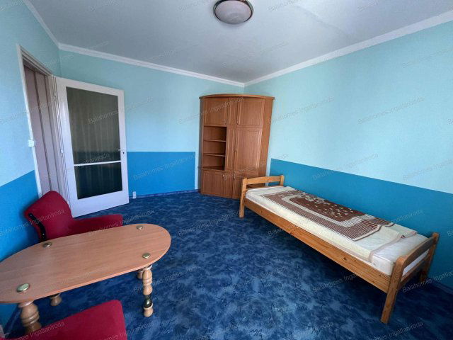 Eladó panellakás, Siófokon 54.9 M Ft, 2 szobás