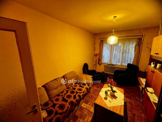 Eladó családi ház, Kerecsenden 24.9 M Ft, 3 szobás