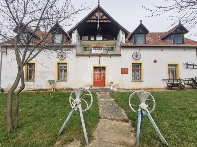 Eladó családi ház, Csonkahegyháton 21.9 M Ft, 6 szobás