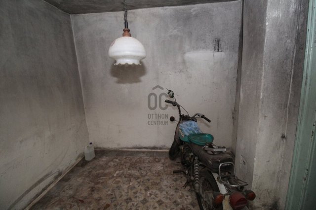 Eladó családi ház, Nagytarcsán 59.99 M Ft, 3 szobás