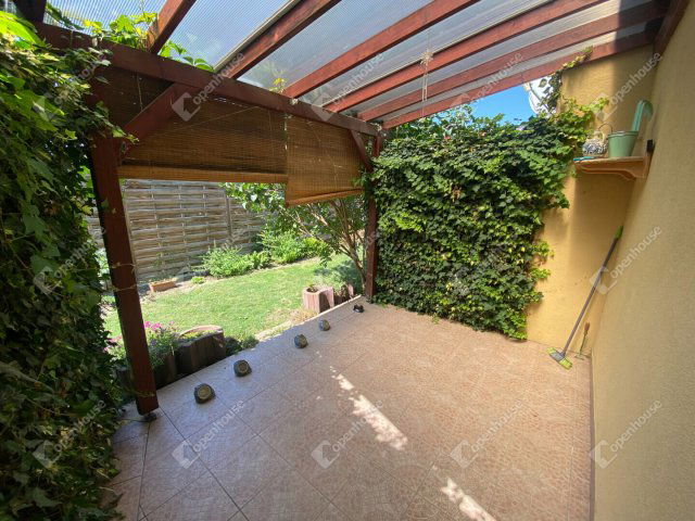 Eladó téglalakás, Mosonmagyaróváron 89.9 M Ft, 4 szobás