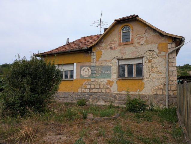 Eladó családi ház, Bánhorvátiban 10.5 M Ft, 5 szobás