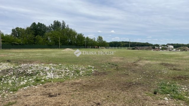 Eladó telek, Vecsésen 250 M Ft / költözzbe.hu