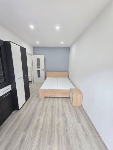 Eladó téglalakás, Dunaújvárosban, Esze Tamás utcában 42.9 M Ft