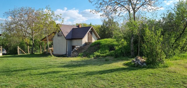 Eladó családi ház, Zámolyon 12.9 M Ft, 1+1 szobás