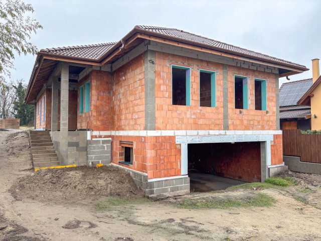 Eladó családi ház, Gödön 269 M Ft, 4 szobás