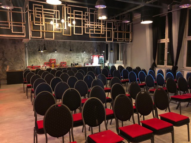 Kiadó ipari ingatlan, Budapesten, XXI. kerületben 2390 E Ft / hó