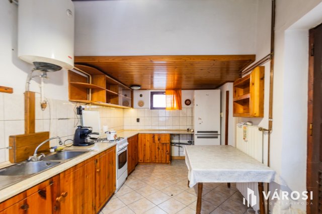 Eladó családi ház, Gyulán 59.9 M Ft, 4 szobás