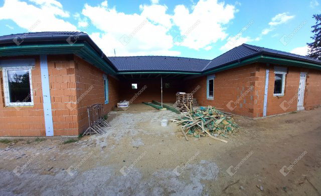 Eladó családi ház, Debrecenben 93 M Ft, 4 szobás