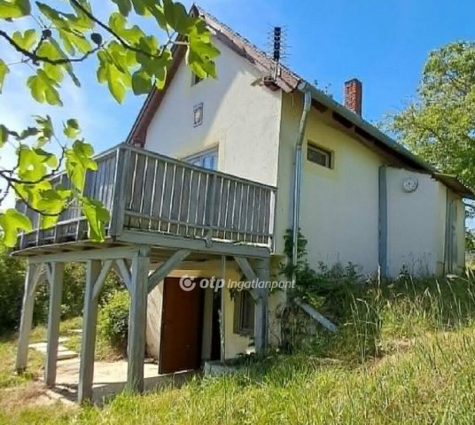 Eladó nyaraló, Mencshelyen 49.9 M Ft, 1+1 szobás